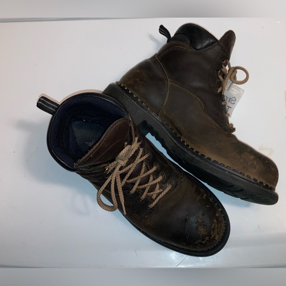 2206 - Red Wing Dynaforce Men's 6 Inch Insulated,Waterproof Steel Toe Work Boot - Picture 2 of 9